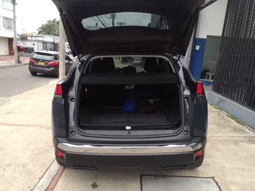 Peugeot 3008 1.6 At