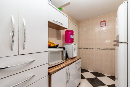 Imagem 14 de 30 de Sobrado Com 2 Dormitórios À Venda, 110 M² Por R$ 395.000 - Xaxim - Curitiba/pr - So2577