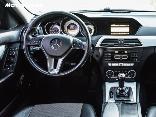 Imagen 9 de 15 de Mercedes Benz C250 1.8 Avantgarde At | Permuta / Financia