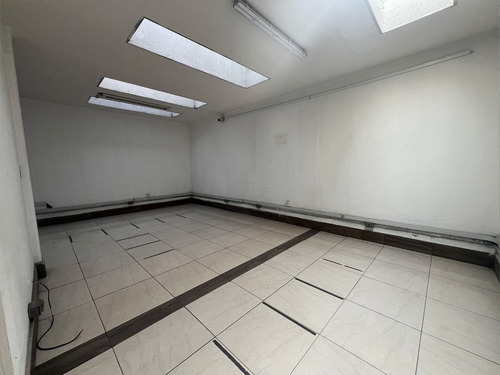 Inmueble Para Oficinas, Comercial Y Servicios En Carrillo Puerto