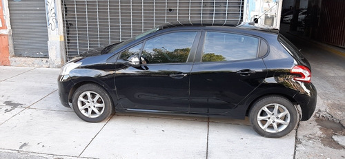 Peugeot 208 1.5 Allure Touchscreen 2013