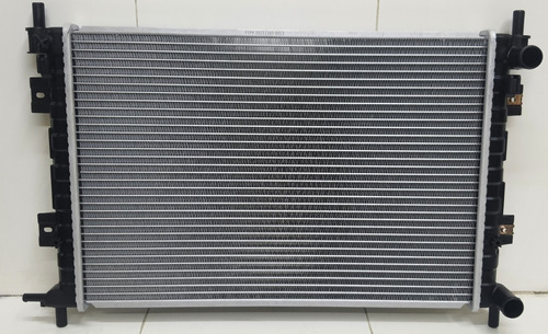 Imagen 1 de 3 de Radiador De Motor Chevrolet Aveo 2005 Al 2011 Sincronico