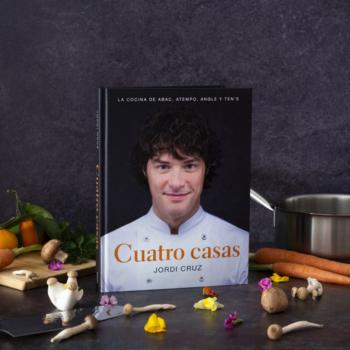Cuatro casas. La cocina de Jordi en ABaC, Atempo, Angle y Ten's, de Cruz, Jordi. Grijalbo Editorial Grijalbo, tapa dura en español, 2022
