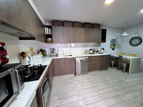 Casa Vende/en Condominio