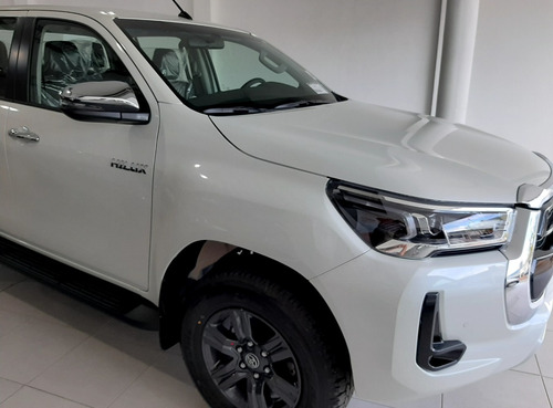 Toyota Hilux 4x4 Srv M/t 2.7 Nueva 2021 Entrega Inmediata!!