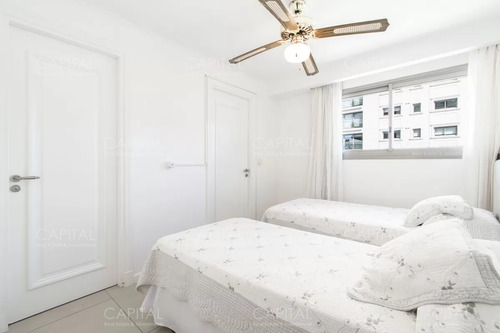 Apartamento En Brava, 3 Dormitorios *