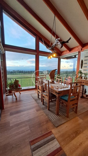 Casa En Venta De 4 Dorm. En Puerto Varas