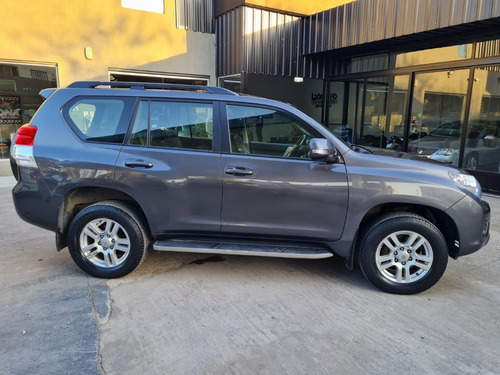 Imagen 6 de 13 de Toyota Land Cruiser Prado Vx