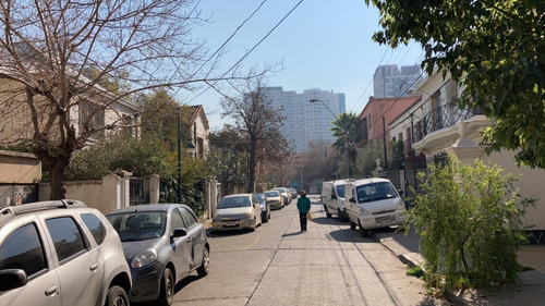 Vende Proyecto Para Hospedaje En Ñuñoa