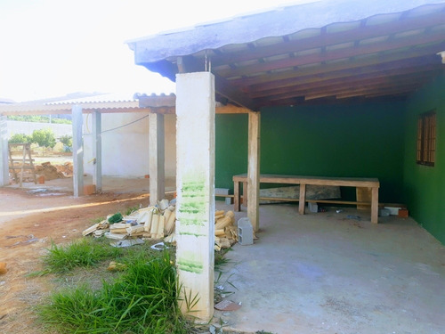 Imagem 5 de 16 de Chácara Em Fase De Acabamento Dentro De Condomínio Fechado!
