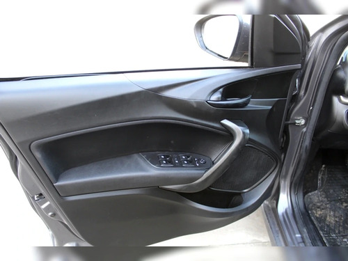 Fiat Cronos 1.8 AT DRIVE