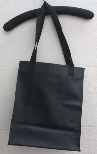 Crtera Bolsa Negra De Cuero Ecologico 36cm X 30cm X 15cm  