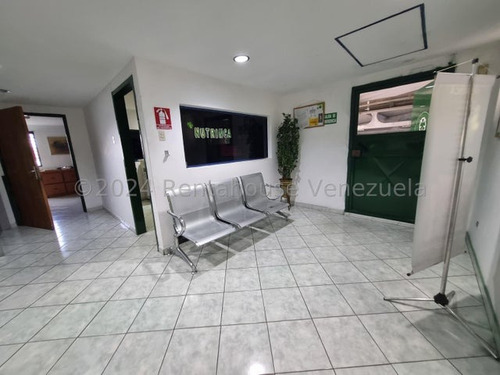 Francisco Rojas Norscia Rentahouse Alquila, Magnifico Galpón Comercial En Zona Industrial De Barquisimeto, Listo Para Operar Como Almacén O Procesadora, 2 4 - 1 9 7 8 1 , Invierte Con Rentahouse!!!