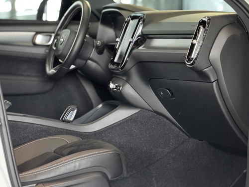 Volvo XC40 1.5 T5 RECHARGE R-DESIGN GEARTRONIC