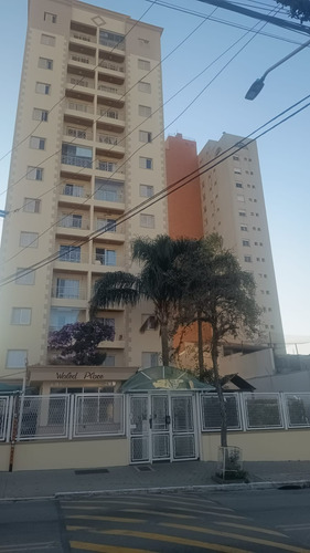 Apartamento De Dois Dormitórios Com Móveis Planejados.