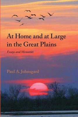 Libro At Home And At Large In The Great Plains: Essays An...