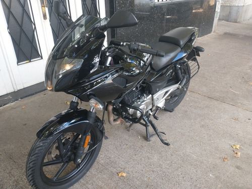 Bajaj Rouser 220f