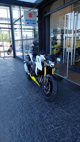 Imagen 17 de 25 de Suzuki Gsx-s 750 - El Regreso - No Kawa Z900, No Yamaha Jc