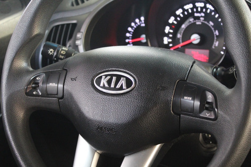 Imagem 12 de 15 de Kia Sportage Lx