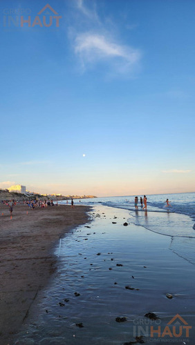 Departamento En Venta, En Balneario Las Grutas, Complejo Arenas Del Golfo