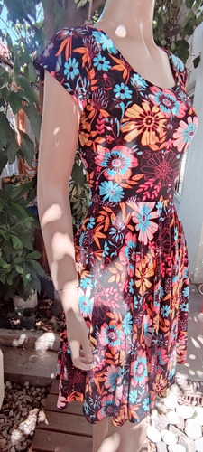Imagen 4 de 10 de Vestidos Pin Up Floreados Seda Fria