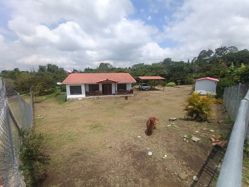 Se Vende Casa Campestre  En Circasia