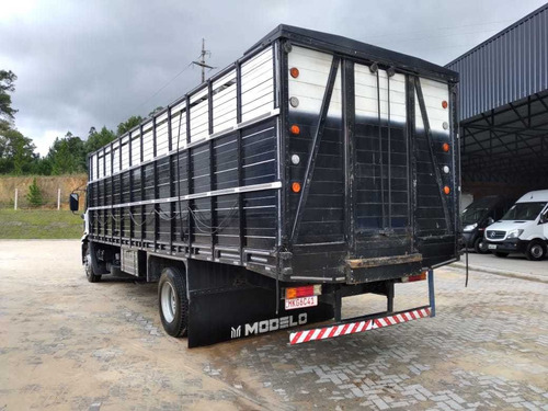 Imagem 3 de 9 de Ford Cargo 1722