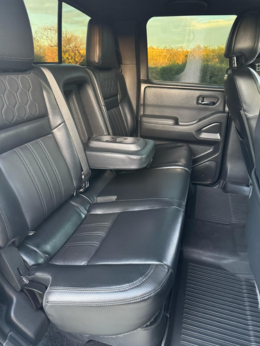 Nissan Frontier 4.0 Pro-4x V6 4x4 At