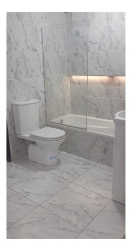 Imagen 3 de 7 de Ceramicas De Piso Y Pared Cortines Calacatta 50x50 1ra