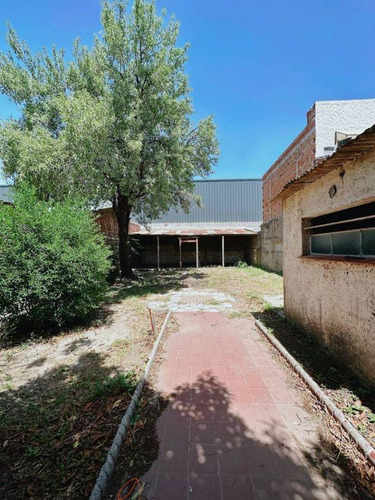 Casa En Venta De 2 Dormitorios C/ Cochera En Pedro Pico