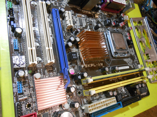 Motherboard Asus P5kpl-am Se S 775 Memo Micro Chapa Trasera Marrón (Usado)