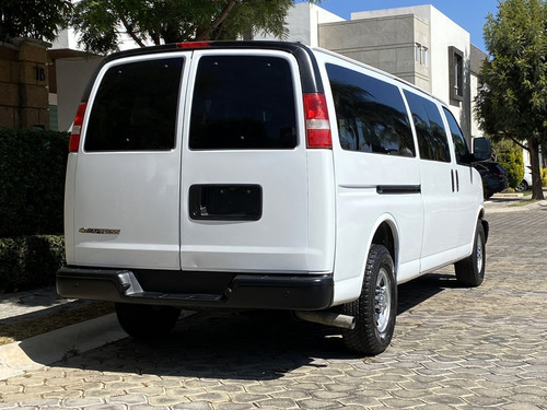 Chevrolet Express 6.0ls C 15 Pas At