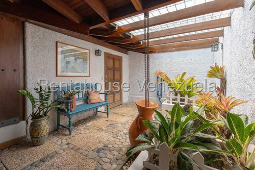 LG Vendo Hermosa Casa En La Urb. La Lagunita (2 Casas En 1 )