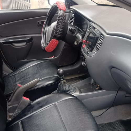 Imagen 6 de 9 de Kia Rio 2010 Dual Glp De 5ta Generacion