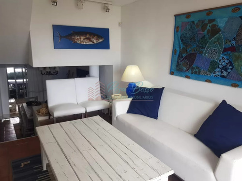 Apartamento En Alquiler De 2 Dormitorios, La Barra, Uruguay