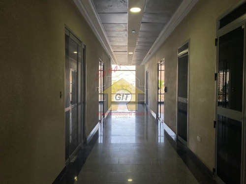 Imagen 3 de 14 de Oficina En Venta Hesperia Naguanagua.