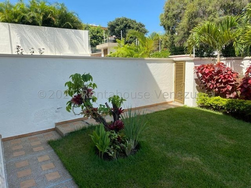 Imagen 16 de 27 de Espectacular Casa En Venta En Colinas De Bello Monte #22-10895
