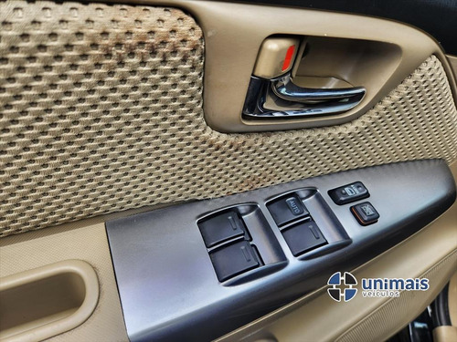 Toyota Hilux SW4 2.7 SR 7 LUGARES 4X2 16V FLEX 4P AUTOMÁTICO