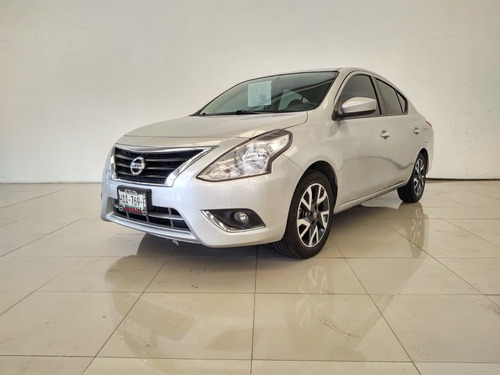 Imagen 1 de 14 de Nissan Versa Advance Ta