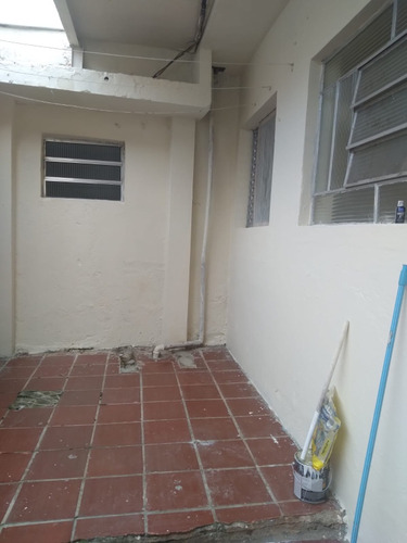 Imóvel Com 3 Dorms, 1125m2 E 2 Vagas De Garagem À Venda - J