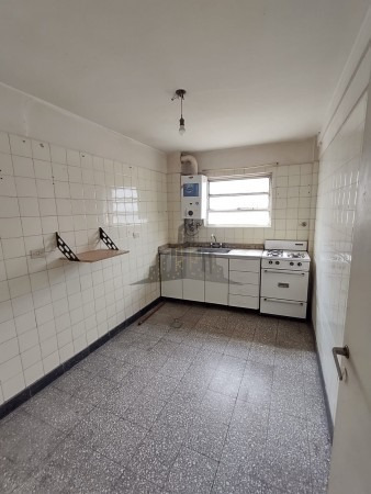 Imagen 3 de 13 de Venta - Departamento - Dos Ambientes - Devoto - Capital - Oportunidad - Inversion