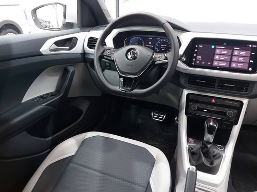 Imagen 9 de 25 de Volkswagen T-cross Highline At 200tsi