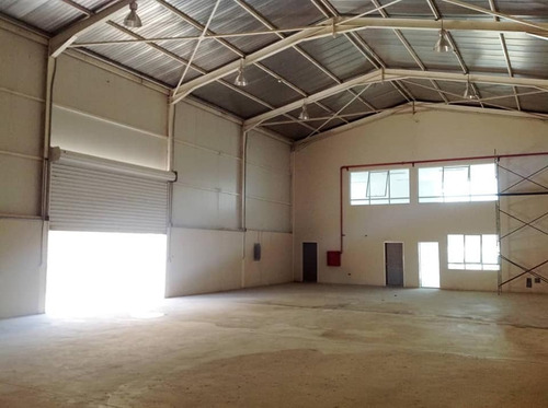 Venta Galpón Zona Industrial Monteserino, San Diego