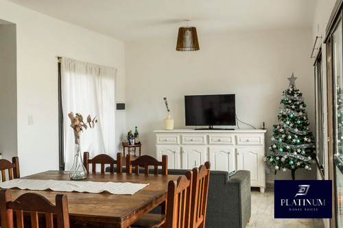 Venta Casa 4 Dormitorios Salta, Vía Aurelia