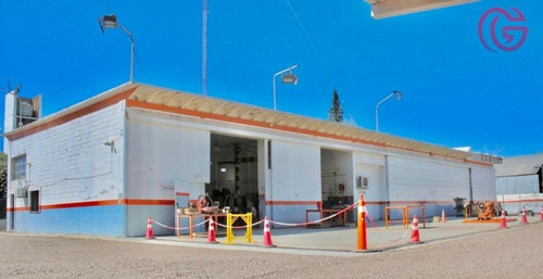 Greenwood Vende Base De Operaciones, Edificaciones Y Gran Terreno En Carril Rodriguez Peña.