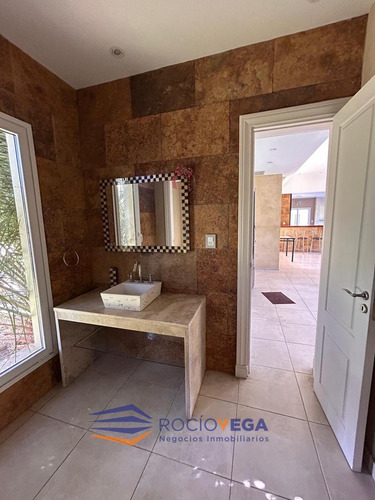Casa En Venta En San Diego C.c