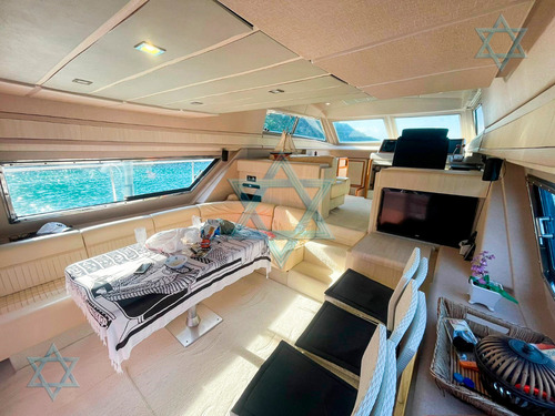 Lancha Technema 54 Barco Iate N Ferretti Azimut Intermarine