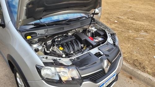 Imagen 11 de 16 de Renault Sandero Stepway 2017 1.6 Privilege 105cv