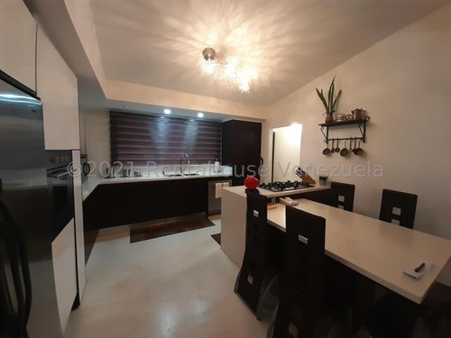 Imagen 5 de 26 de Casa En Venta Trigal Norte Valencia Carabobo 22-6974 Gerardo Guillen Rent-a-house