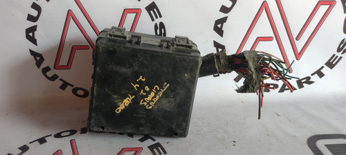 Caja Fusibles Y Relevadores Stratus Cirrus 2.4t 02/06 Oem (Usado)